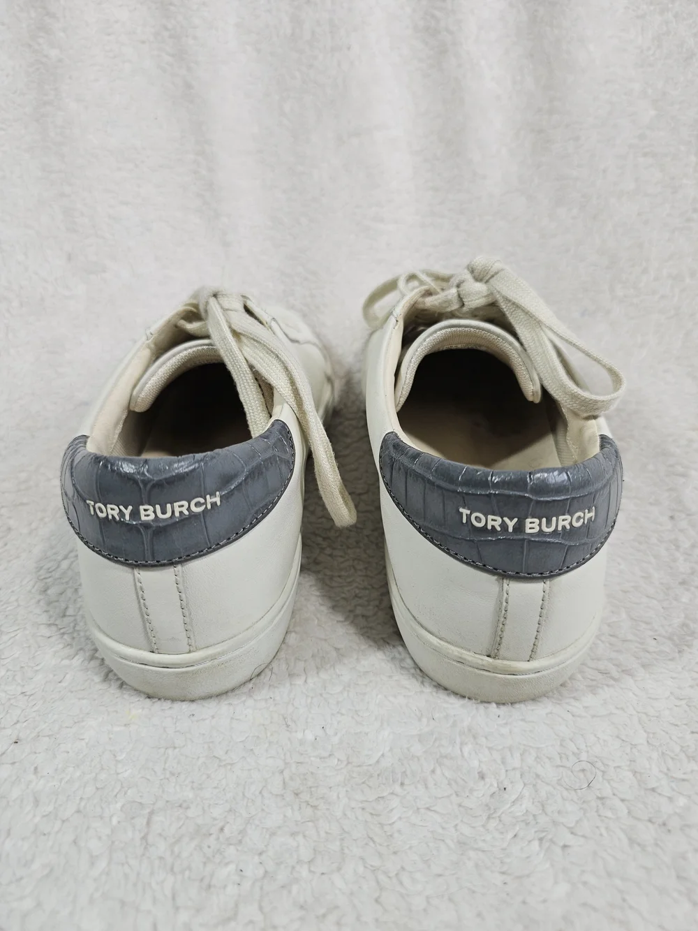 Tory Burch White Logo Sneakers Shoes size 7.5